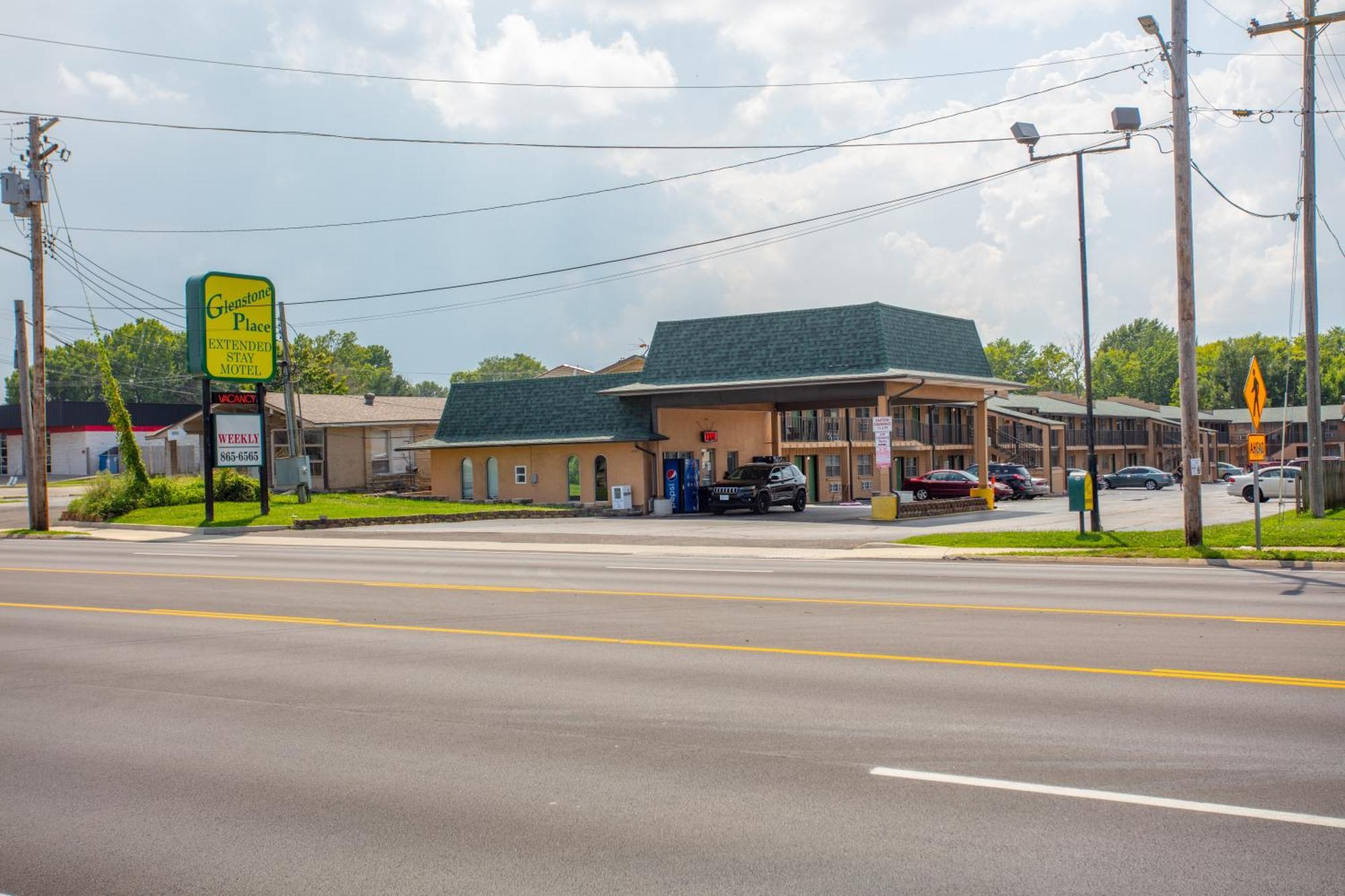 Glenstone Place Extended Stay Motel Springfield Buitenkant foto